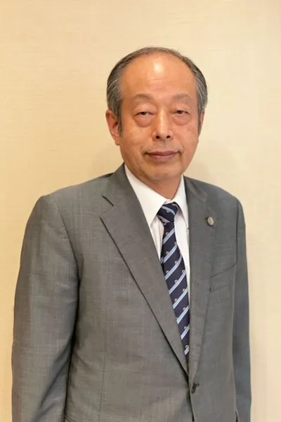 弁護士　山本　毅